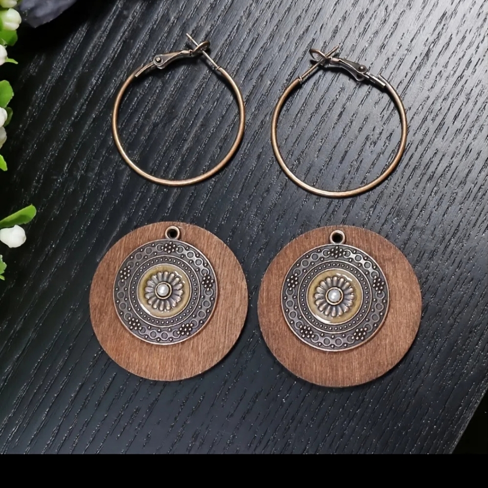 Wooden Bronze Alloy Hoop Earrings - Picture 2 of 7